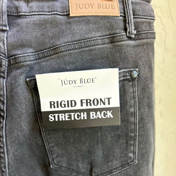 Judy blue NWT RIGID MAGIC BLACK STRAIGHT LEG 90’s JEANS comfort casual - Picture 6 of 9